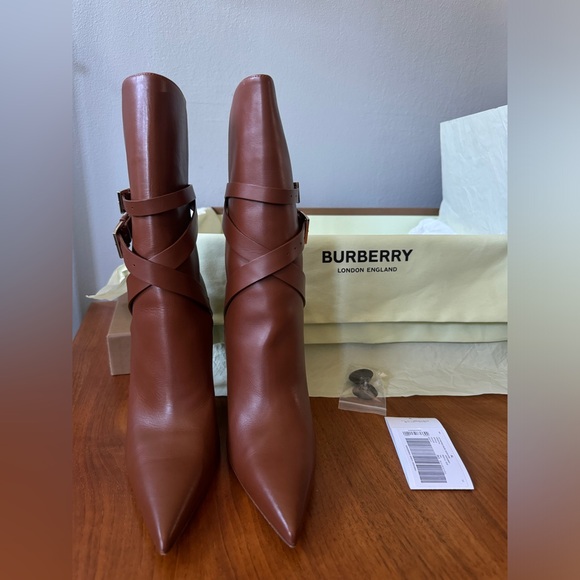 Burberry Boots Heeled Women Leather Tan Hadfield Size 39.5 /US 9.5 $1090 - Picture 4 of 15